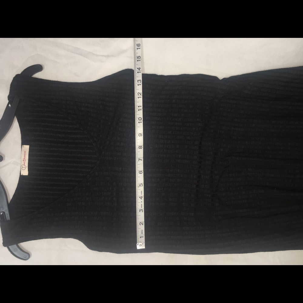 Black sheath dress with corset detail - Picture 7 of 8